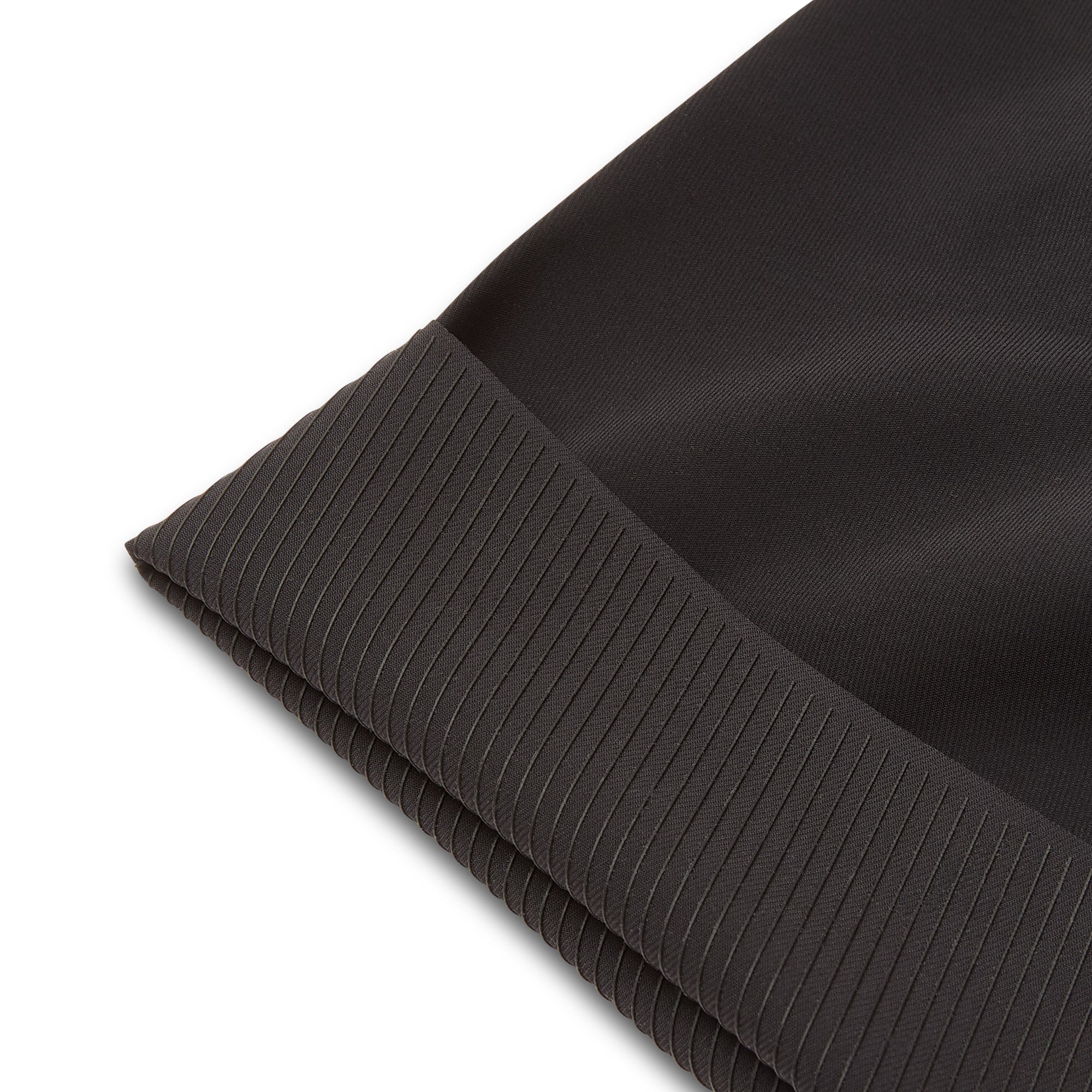 Esencia Bib Shorts - Deep Black